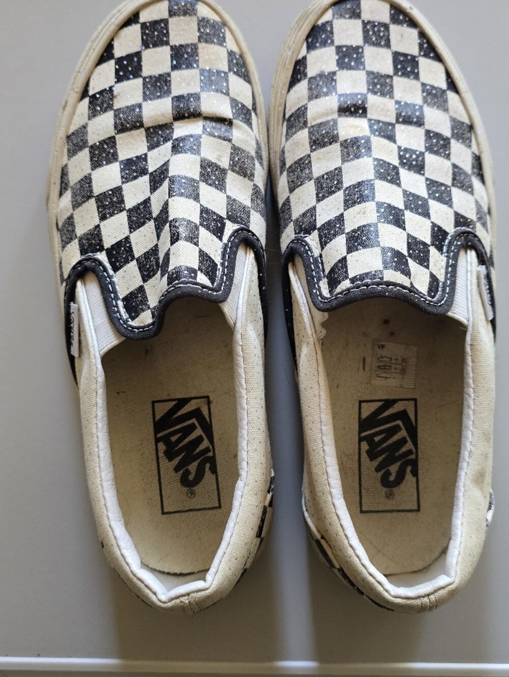 Unisex Vans Glitter Checkerboard Slip-On in Black & Cream W7.5